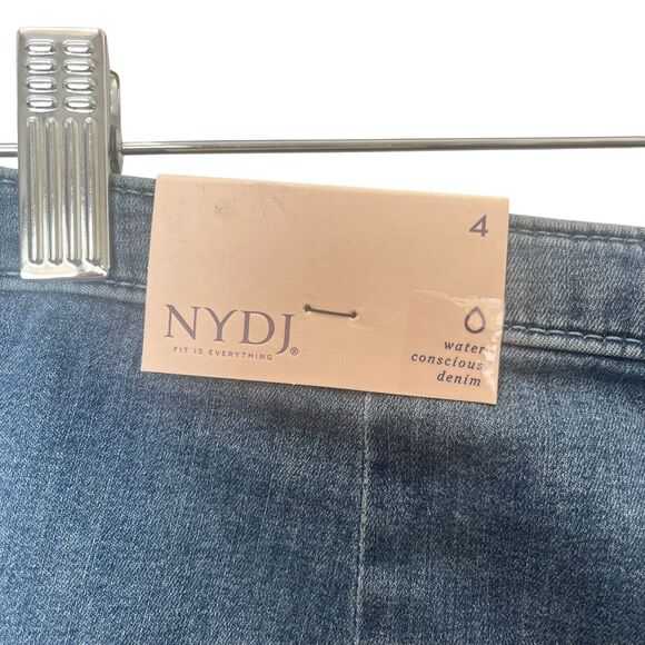 Not Your Daughter Jean Shorts Women’s Size 4 High Rise A-line Horizon Denim NWT - Picture 7 of 8